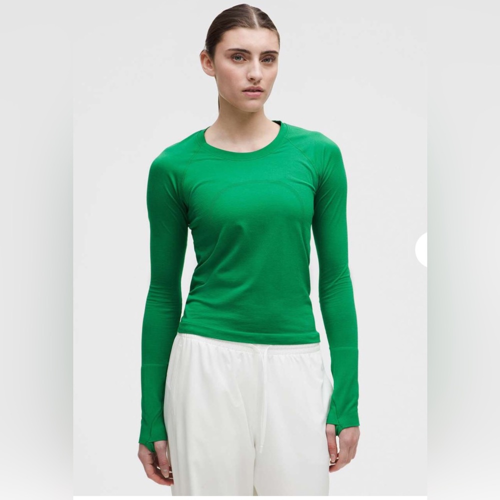 🌼Lululemon swiftly tech long sleeve 2.0 *Waist lenght Raceway Green Size 4